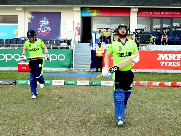 Kevin O'Brien and Paul Stirling in action against West Indies (Photo/ ICC Twitter)