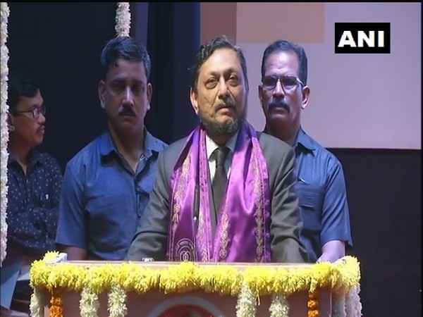 Chief Justice of India Sharad Arvind Bobde addressing students during a convocation function in Nagpur University on Saturday (Photo/ANI)