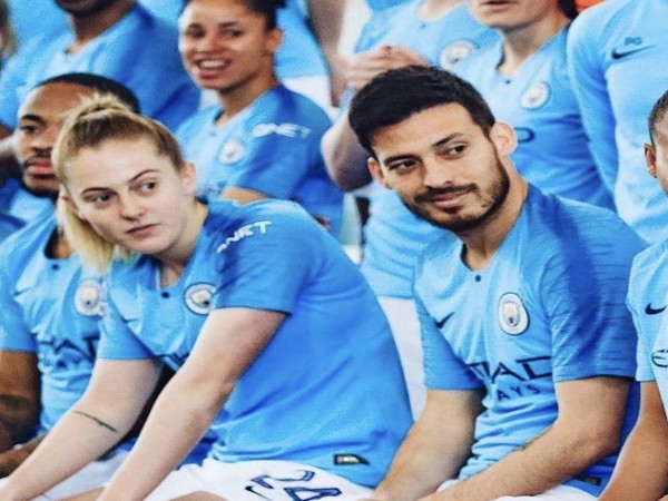 Manchester City's Keira Walsh with David Silva (Photo/ Keira Walsh Twitter)