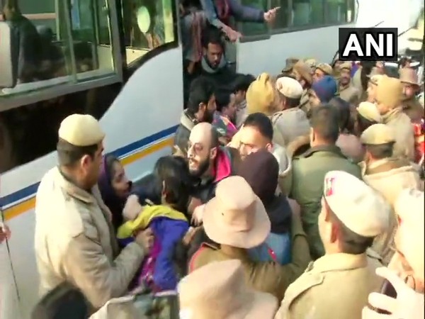 Protesters detained from Delhi Police Headquarters at ITO. Photo/ANI