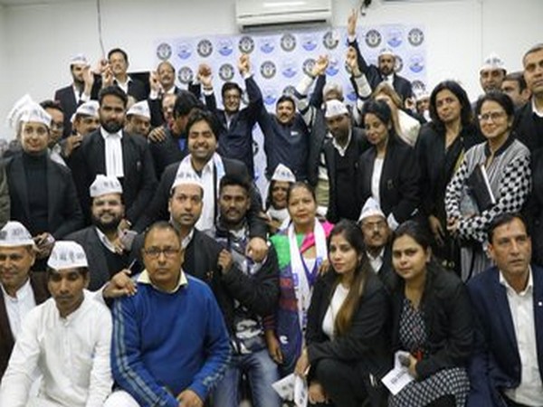 Lawyers of Delhi Bar Association join AAP on Wednesday.