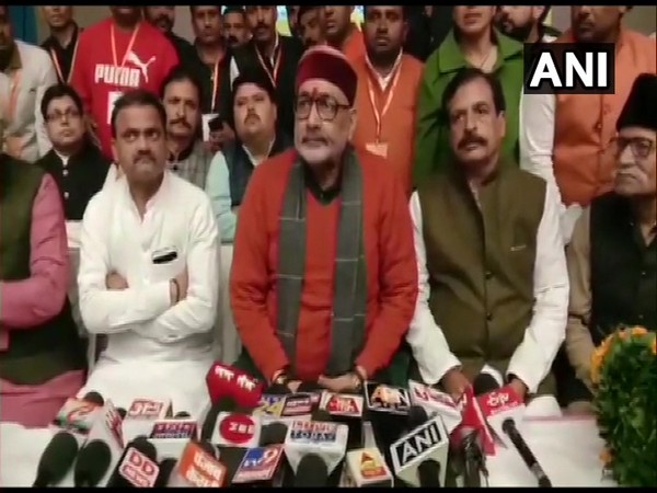 Union Minister Giriraj Singh interacts with media on Tuesday in Sharanpur district [Photo/ANI]
