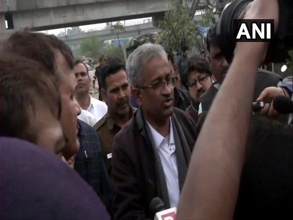 Senior advocate Sanjay Hegde talking to reporters at Shaheen Bagh on Wednesday. Photo/ANI