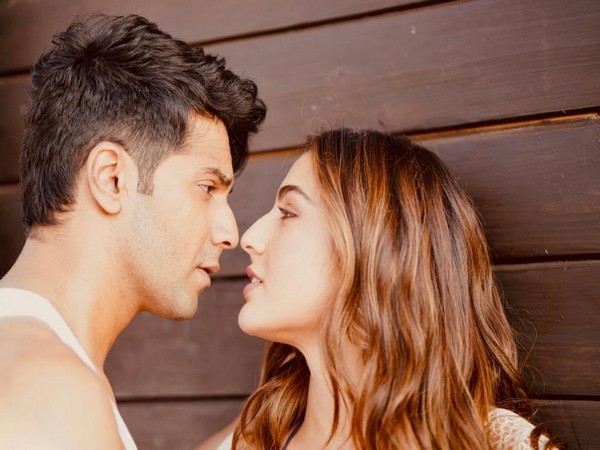 Varun Dhawan and Sara Ali Khan (Image source: Twitter)