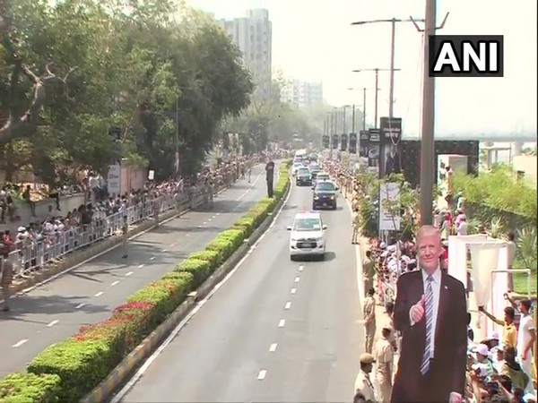 President Donald Trump and Prime Minister Narendra Modi's convoy heading towards Motera Stadium on Monday
