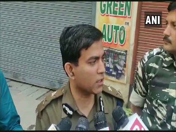 Joint Police Commissioner of Delhi (Eastern Range) Alok Kumar speaking to reporters on Monday. Photo/ANI