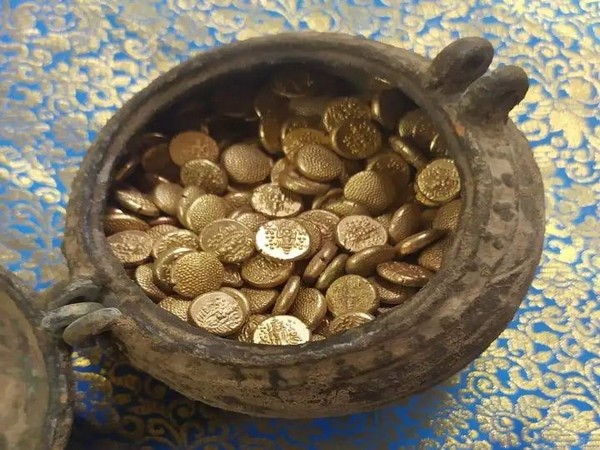 505 gold coins found while digging the ground at the Jambukeswarar Temple in Thiruvanaikaval in Tamil Nadu on Wednesday. Photo/ANI