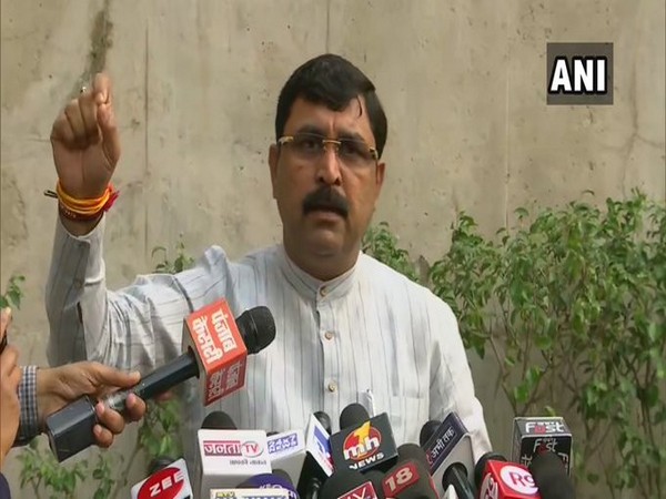 Independent MLA from Haryana's Meham Balraj Kundu speaking to reporters on Thursday. Photo/ANI