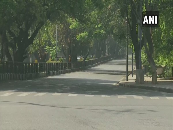 Visual from Karnataka's Bengaluru which is also under complete lockdown due to coronavirus pandemic. Photo/ANI