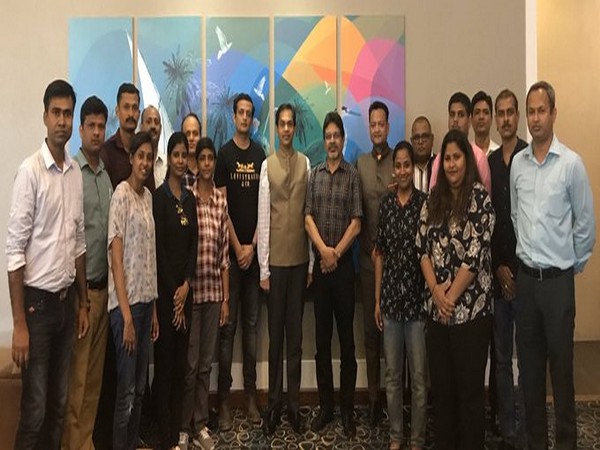 Abdulla Shahid, Maldives Foreign Minister with the Indian medical team (Photo Credits: Abdulla Shahid/Twitter)