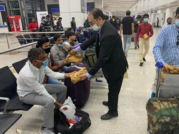 Passengers being screened at the airport. (Photo courtesy: Hardeep Singh Puri on Twitter)
