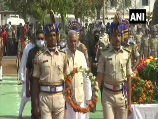 Chhattisgarh Chief Minister Bhupesh Baghel paying tribute to jawans on Monday. Photo/ANI