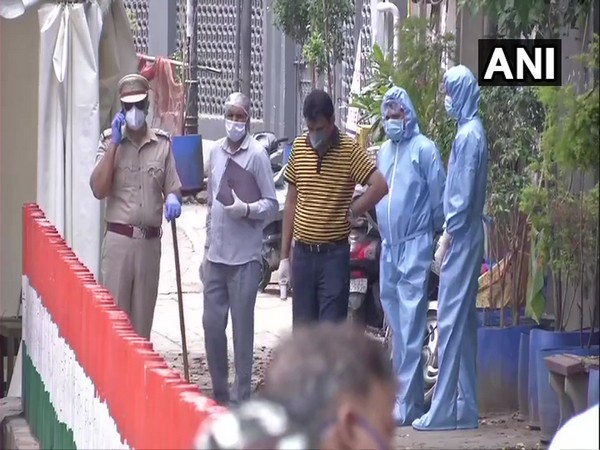 A team of Delhi Police in Nizamuddin area. (file photo)