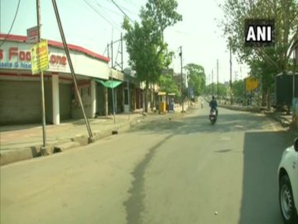 Streets in Bhopal bore a deserted look in Bhopal.