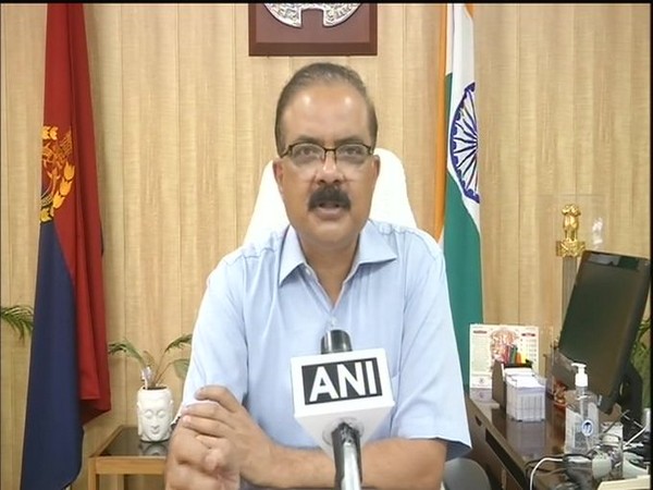 Lucknow Police Commissioner Sujit Pandey speaking to reporters on Wednesday. Photo/ANI