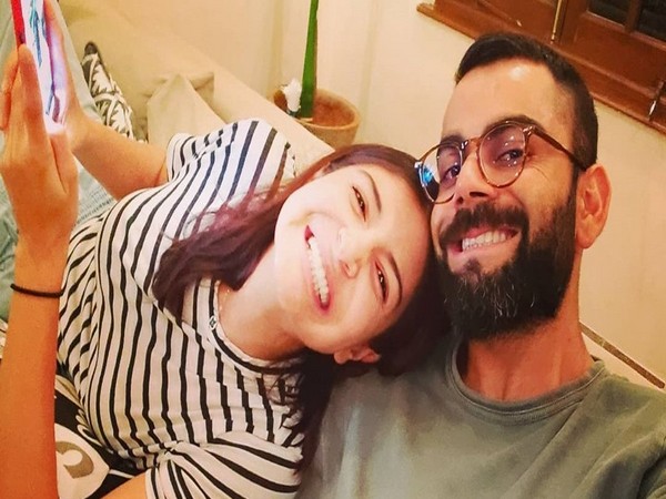 Bollywood actress Anushka Sharma with Virat Kohli (Photo/ Virat Kohli Twitter)  