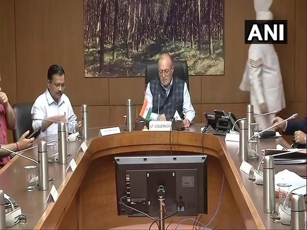Chief Minister Arvind Kejriwal (right) and Delhi Lieutenant Governor Anil Baijal (left) [File Photo/ANI]