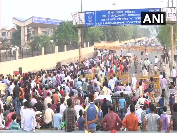 Visual from a vegetable market in Ghazipur (Photo/ANI)