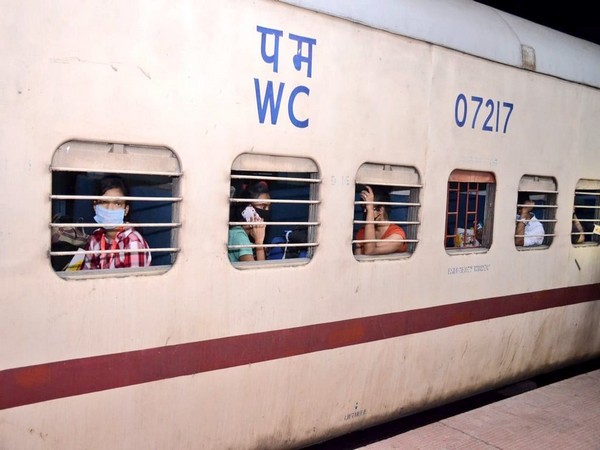 Train leaving from Rajasthan's Kota for Ranchi (Photo/ANI)