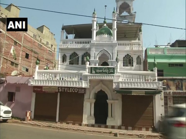 Mosques in ranchi remained closed due to coronavirus lockdown ahead of Ramzan.