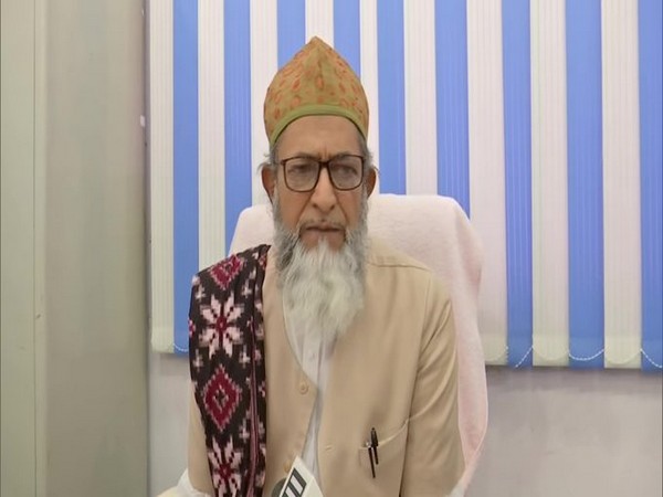 Mohammed Abdul Qadeer Siddiqui, Superintendent of Mecca Masjid speaks to ANI in Hyderabad [Photo/ANI]