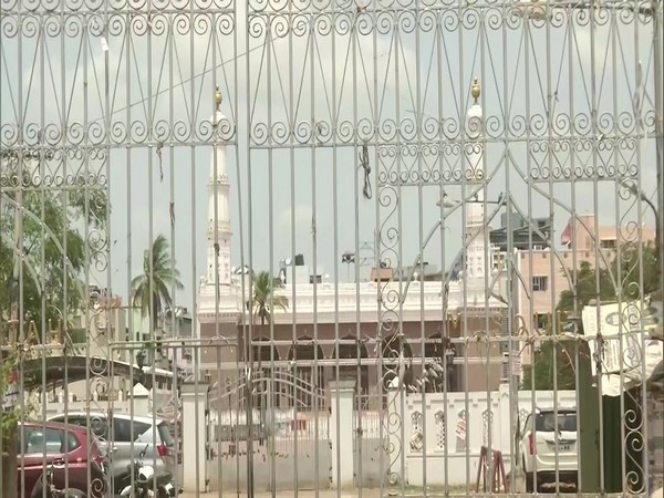 The Walajah Big Mosque was closed in Chennai due to coronavirus lockdown. Photo/ANI