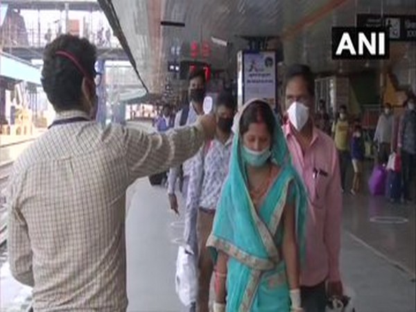 Passengers being screened at New Delhi Railway Station. [Photo/ANI]