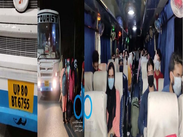 37 stranded persons leave from Agra for Jammu and Kashmir amid lockdown (Photo/ANI)