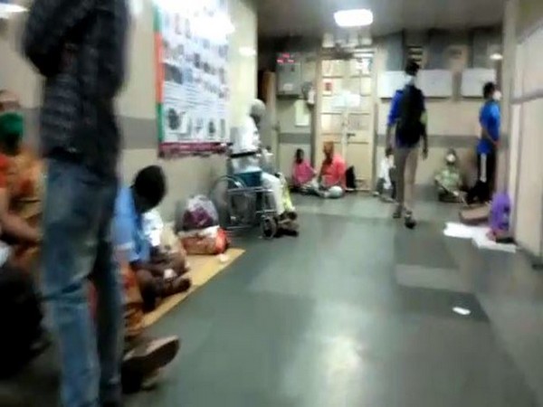 BJP leader shares video of patients sitting, sleeping on floor of KEM hospital in Maharashtra. 