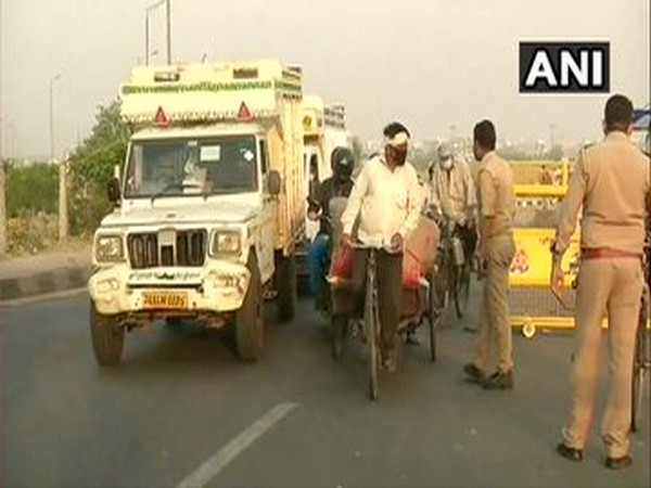 Visuals from the Delhi-Ghazipur border on Monday morning.