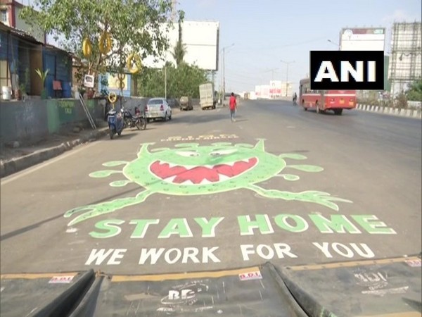 A painting on the Eastern Express Highway in Sion. [Photo/ANI]