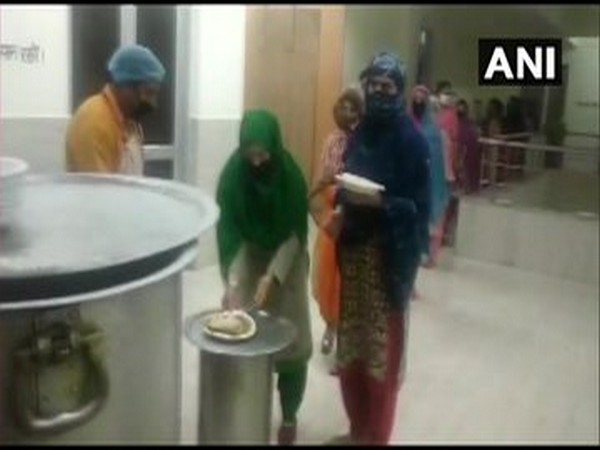 Vaishno Devi Shrine provides food to 500 quarantined Muslims during Ramzan. 