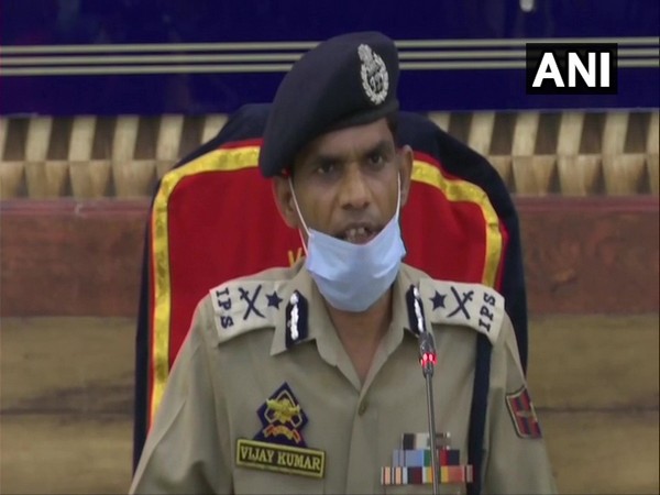 Inspector-General of Police (IGP), Kashmir, Vijay Kumar addressing a press conference on Thursday (Photo/ANI)