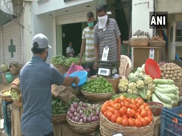 A vegetable shop opened in Kalaburagi on Sunday [Photo/ANI]