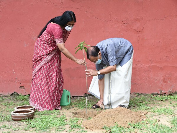 V Muraleedharan, with his wife, planted a sapling on World Environment Day on Friday. (Photo: Twitter/ V Muraleedharan's Official twitter handle)