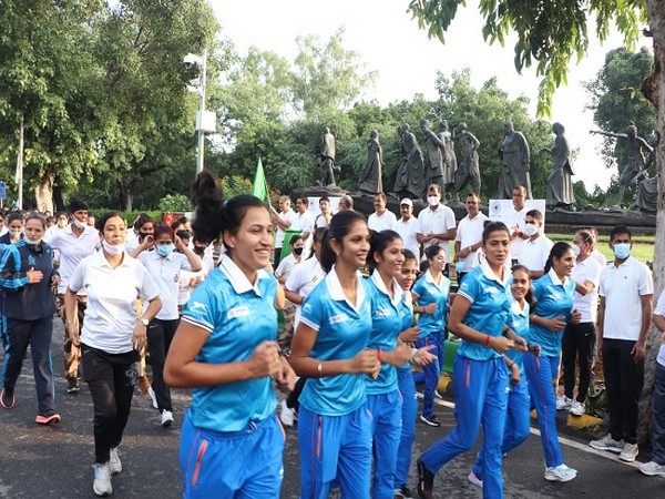 Rani Rampal and other members during the event (Image: CISF/ Twitter)
