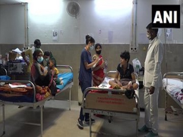 Visual from the dengue ward in Agra (Photo/ANI)