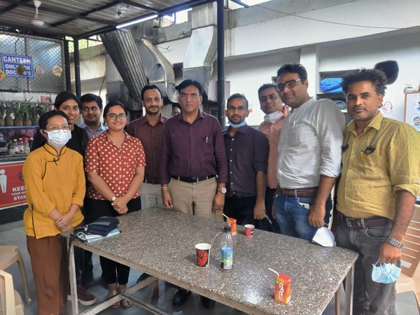 Union Health Minister Mansukh Mandaviya interacting with Resident doctors of RML hospital, Delhi