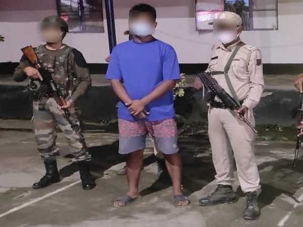 Assam rifle and Manipur Police apprehended one cadre of ZUF(J)  (Pic Credit: Assam Rifles Official Twitter handle)