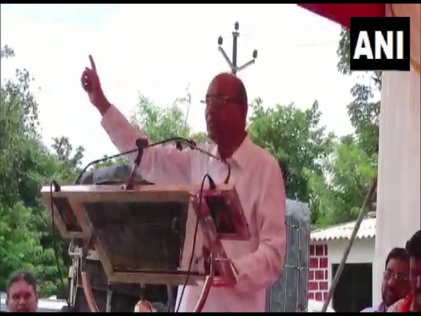 Shiv Sena leader Anant Geete (Photo/ANI)