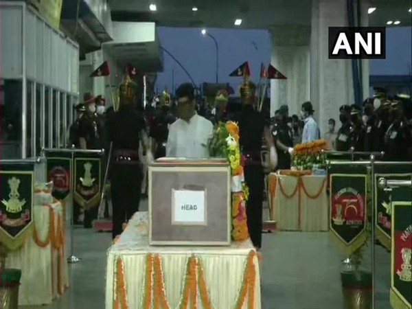 Jharkhand Chief Minister Hemant Soren paid tribute to Sepoy Ganesh Hansda in Ranchi.