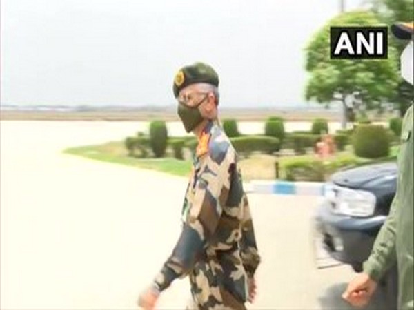 Army Chief General MM Naravane leaves for Ladakh to review on-ground situation. Photo/ANI