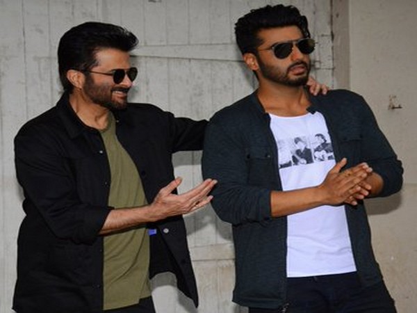 Actor Anil Kapoor with nephew and actor Arjun Kapoor (Image Source: Twitter)