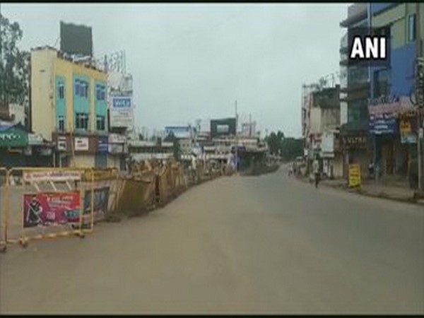Roads were deserted in Hubli as Karnataka observed a complete lockdown on Sunday due to the COVID-19 pandemic.