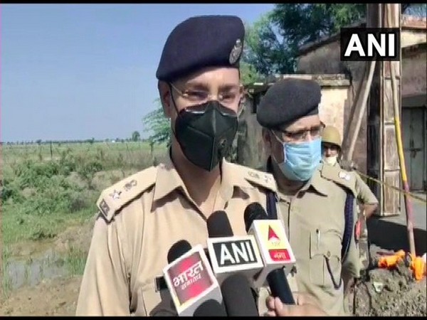 Hamirpur SP Shlok Kumar speaking to reporters on Wednesday (Photo/ANI)