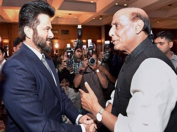 Bollywood actor Anil Kapoor with Defence Minister Rajnath Singh (Image Source: Twitter)