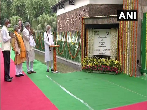 PM modi inaugurated the Rashtriya Swachhata Kendra at Raj Ghat on Saturday. [Photo/ANI]