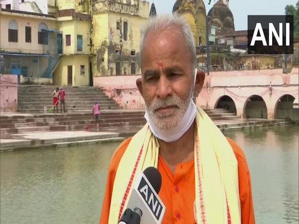 Radhey Shyam Pandey, one of the brothers who collected the Water and Soil speaking to ANI on Sunday (Photo/ANI)
