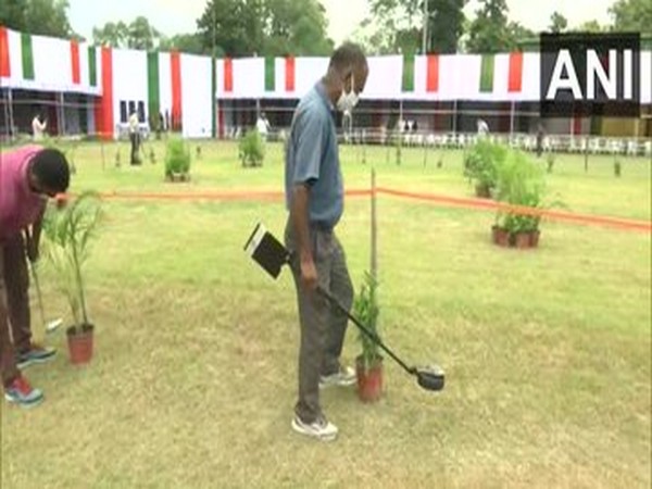 Police conducted a security check at Judges Field in Guwahati where Independence Day function will be organised. [Photo/ANI]