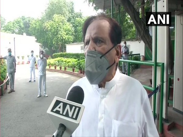 Congress leader Ahmed Patel speaks to ANI in New Delhi on Saturday [Photo/ANI]